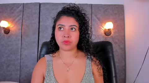 Snapshot of thara_webstter chatting on 06/22/26, 11:40 thara webstter online show from 06/22/26, 11:40