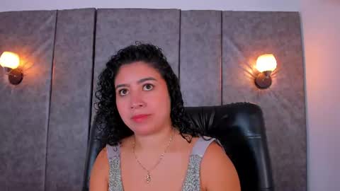 Snapshot of thara_webstter chatting on 07/01/26, 11:45 thara webstter online show from 07/01/26, 11:45