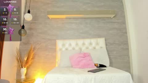 Thara Rouse online show from 03/12/25, 12:15