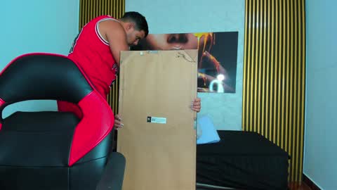 Snapshot of that_temptation chatting on 12/21/24, 06:23 that_temptation online show from 12/21/24, 06:23