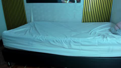 Snapshot of that_temptation chatting on 12/28/24, 10:02 that_temptation online show from 12/28/24, 10:02