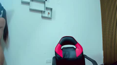 Snapshot of that_temptation chatting on 02/10/25, 09:25 that_temptation online show from 02/10/25, 09:25