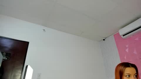 Snapshot of that_temptation chatting on 09/21/25, 06:09 that_temptation online show from 09/21/25, 06:09