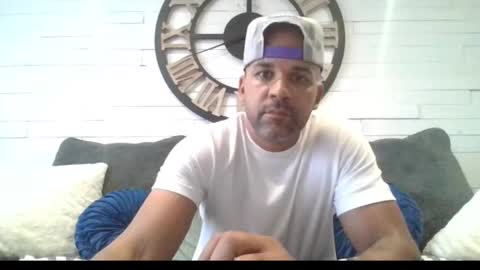 thatazguyaz online show from 10/27/25, 09:41