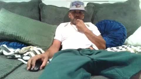 thatazguyaz online show from 10/28/25, 09:46