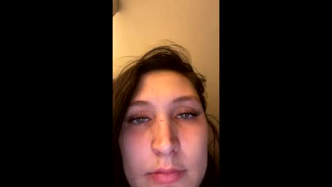 Snapshot of thatbaby070200000 chatting on 01/02/25, 02:00 thatbaby070200000 online show from 01/02/25, 02:00