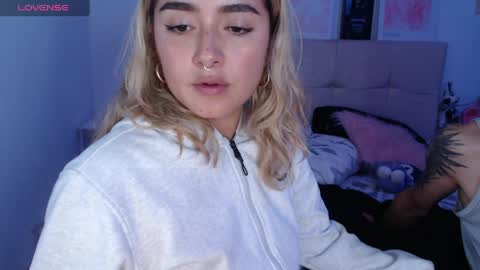 Snapshot of thatgirl2003 chatting on 04/02/26, 04:43 online show from 04/02/26, 04:43