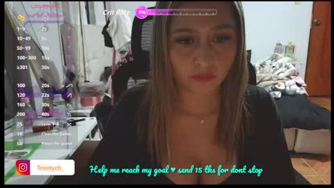 Snapshot of thatgirl2003 chatting on 04/18/26, 03:21 online show from 04/18/26, 03:21