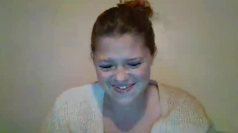 Snapshot of thatgirl4201 chatting on 11/04/25, 10:25 thatgirl4201 online show from 11/04/25, 10:25