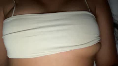 Melanie online show from 10/08/25, 05:05