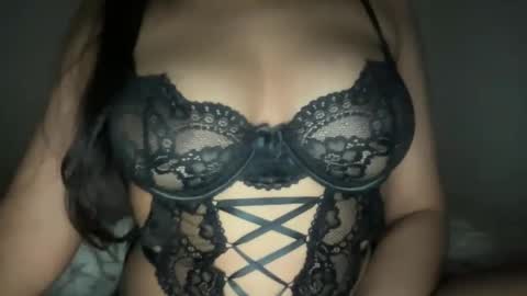 Melanie online show from 11/17/25, 02:17