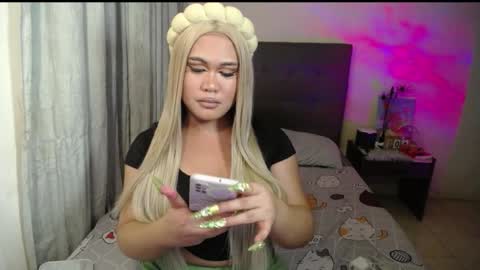 Snapshot of thatgirloctavia chatting on 03/01/25, 03:49 NOEY online show from 03/01/25, 03:49