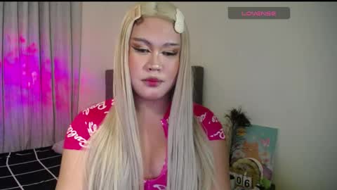 Snapshot of thatgirloctavia chatting on 03/05/25, 10:21 NOEY online show from 03/05/25, 10:21