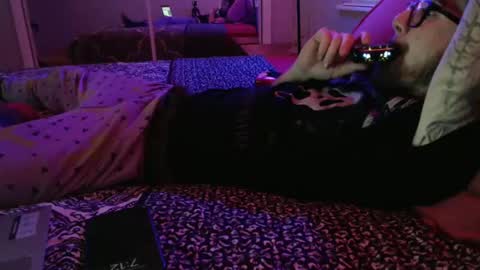 Snapshot of thatguyfromx chatting on 12/26/24, 02:12 That guy follow on X online show from 12/26/24, 02:12