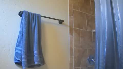 Snapshot of thatguyfromx chatting on 12/18/25, 08:04 That guy follow on X online show from 12/18/25, 08:04