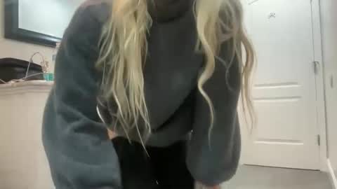 thatoneblondee online show from 01/12/26, 01:00