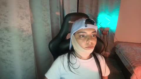 Snapshot of thays_mawakye01 chatting on 02/06/26, 12:59 Paola online show from 02/06/26, 12:59