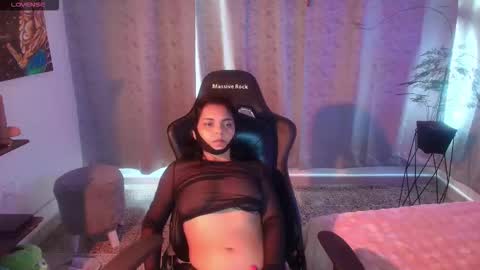 Snapshot of thays_mawakye01 chatting on 02/10/26, 09:30 Paola online show from 02/10/26, 09:30