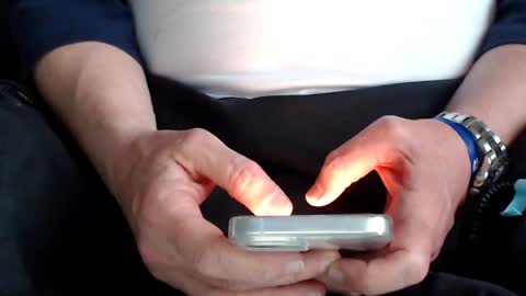 Snapshot of the1pocketrocket chatting on 04/25/26, 06:49 the1pocketrocket online show from 04/25/26, 06:49