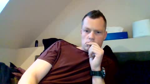 Snapshot of the___rocky200 chatting on 04/01/26, 08:15 Dennis online show from 04/01/26, 08:15