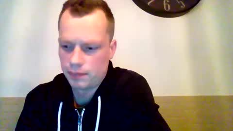 Snapshot of the___rocky200 chatting on 04/03/26, 04:16 Dennis online show from 04/03/26, 04:16