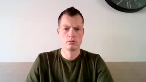 Snapshot of the___rocky200 chatting on 04/06/26, 08:37 Dennis online show from 04/06/26, 08:37