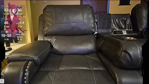 Snapshot of the_alpha_dog_xxx chatting on 01/06/25, 02:48 the_alpha_dog_xxx online show from 01/06/25, 02:48