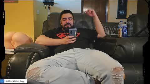 Snapshot of the_alpha_dog_xxx chatting on 02/14/25, 07:44 the_alpha_dog_xxx online show from 02/14/25, 07:44