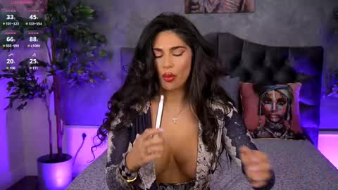 Aisha online show from 02/10/25, 04:19