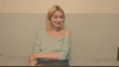 Snapshot of the_basic_instinctt chatting on 04/24/26, 10:23 Eva online show from 04/24/26, 10:23