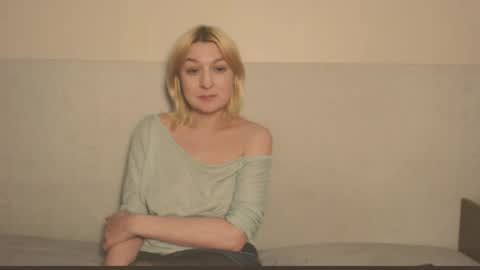 Snapshot of the_basic_instinctt chatting on 04/26/26, 12:19 Eva online show from 04/26/26, 12:19