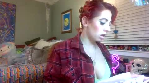 Snapshot of the_beasts2 chatting on 12/01/25, 01:32 the_beasts2 online show from 12/01/25, 01:32