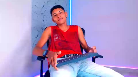 Snapshot of the_crack71 chatting on 09/24/25, 04:32 Sean OPry   online show from 09/24/25, 04:32