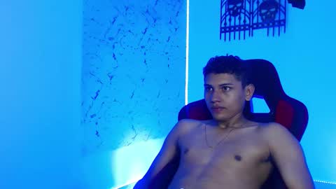 Snapshot of the_crack71 chatting on 10/29/25, 02:19 Sean OPry   online show from 10/29/25, 02:19