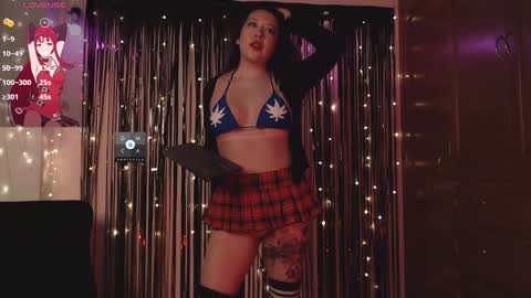 Snapshot of the_crazy_latina chatting on 02/06/25, 10:53 Giovanna online show from 02/06/25, 10:53