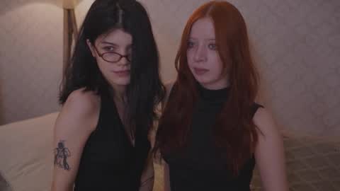 EllaLyn online show from 09/30/25, 08:25