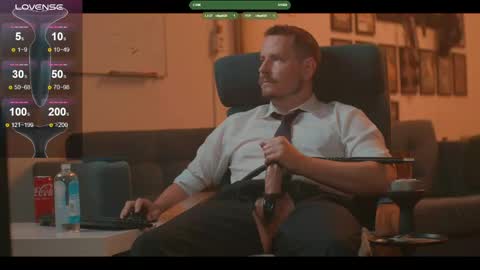 Snapshot of the_dilf chatting on 05/09/26, 09:03 The DILF - online show from 05/09/26, 09:03