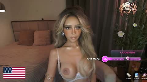 Snapshot of the_enchantressxx chatting on 03/08/26, 01:14 nabi butterfly online show from 03/08/26, 01:14