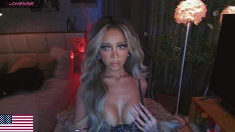 Snapshot of the_enchantressxx chatting on 03/31/26, 07:14 nabi butterfly online show from 03/31/26, 07:14