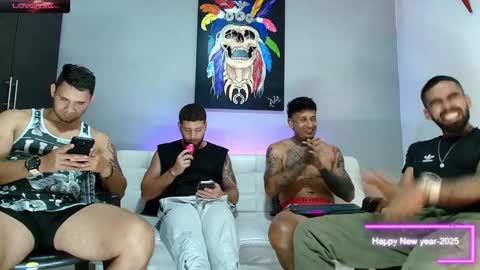 Snapshot of the_golden_boys chatting on 01/23/25, 12:25 SCOTT  THEO  KAMERON  GENDERSON online show from 01/23/25, 12:25