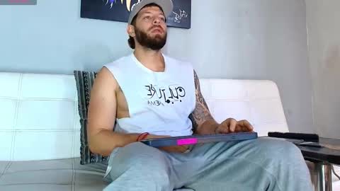 Snapshot of the_golden_boys chatting on 02/28/25, 02:09 SCOTT  THEO  KAMERON  GENDERSON online show from 02/28/25, 02:09