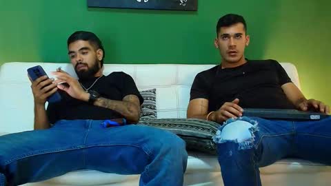 Snapshot of the_golden_boys chatting on 09/12/25, 02:55 SCOTT  THEO  KAMERON  GENDERSON online show from 09/12/25, 02:55