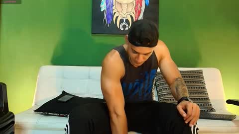 Snapshot of the_golden_boys chatting on 09/19/25, 12:02 SCOTT  THEO  KAMERON  GENDERSON online show from 09/19/25, 12:02