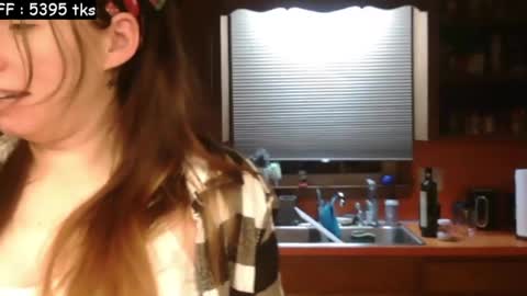 Snapshot of the_happy_space chatting on 12/27/24, 10:59 MATERNITY LEAVE online show from 12/27/24, 10:59