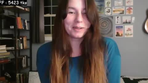 Snapshot of the_happy_space chatting on 01/12/25, 03:28 MATERNITY LEAVE online show from 01/12/25, 03:28