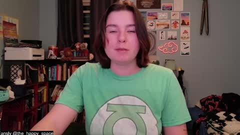 Snapshot of the_happy_space chatting on 04/04/26, 12:31 MATERNITY LEAVE online show from 04/04/26, 12:31