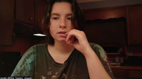 Snapshot of the_happy_space chatting on 04/05/26, 12:08 MATERNITY LEAVE online show from 04/05/26, 12:08