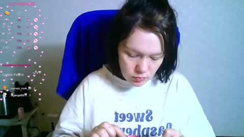 Snapshot of the_ice_owl chatting on 10/23/25, 11:42 the_ice_owl online show from 10/23/25, 11:42