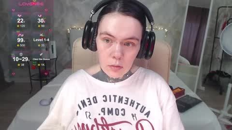 Snapshot of the_ice_owl chatting on 03/25/26, 11:38 the_ice_owl online show from 03/25/26, 11:38