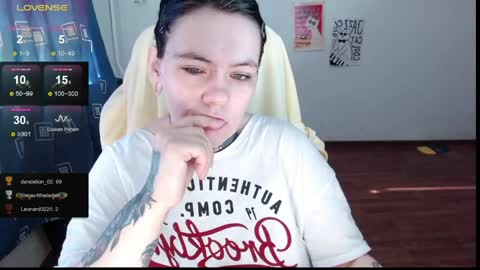 Snapshot of the_ice_owl chatting on 04/05/26, 02:53 the_ice_owl online show from 04/05/26, 02:53